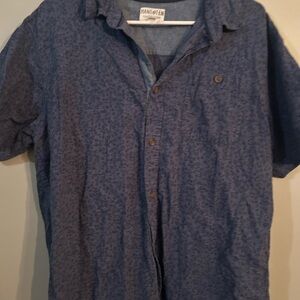 Hang Ten Blue Short-Sleeve Button-Up Shirt with Subtle Print